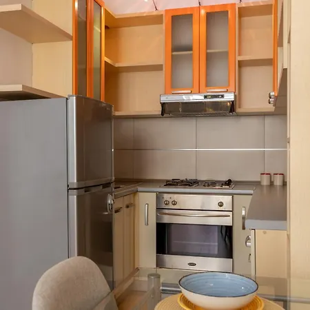 Garden Apartment's 3* 地拉那