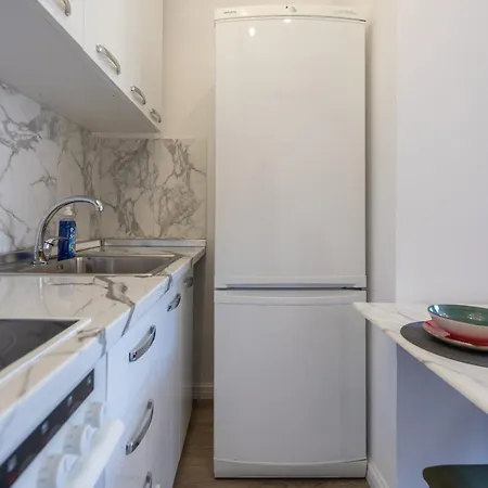 Garden Apartment's 3* 地拉那