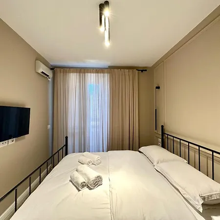 公寓式酒店 Garden Apartment's 地拉那